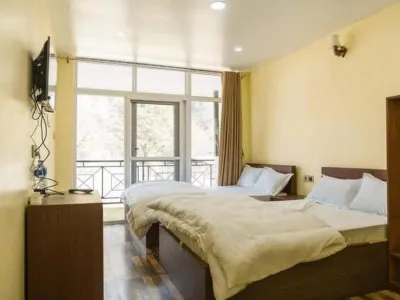 Sandy Beach Resort, Sukute